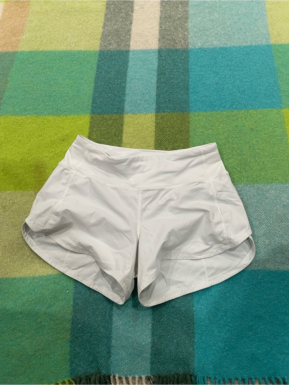 Lululemon white shorts #athletic #activewear